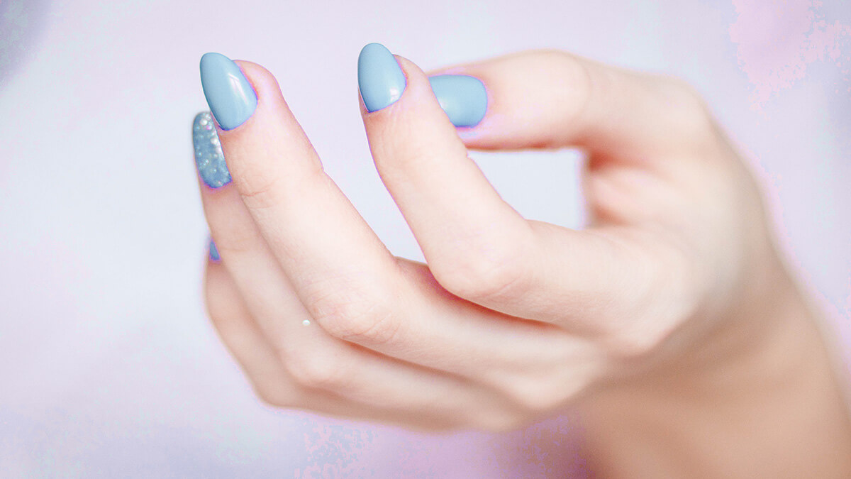 Unicorn nails for short nails are a perfect selection,