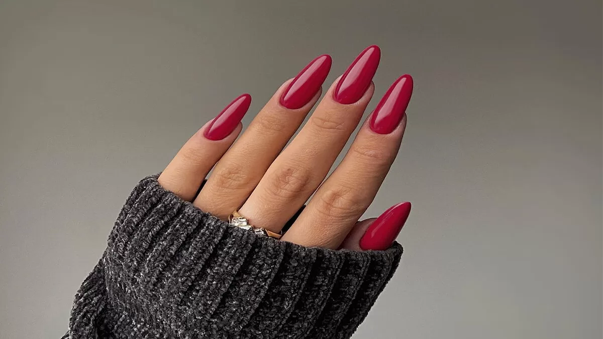 21 Red Coffin Nails with Awesome Ways to Copy