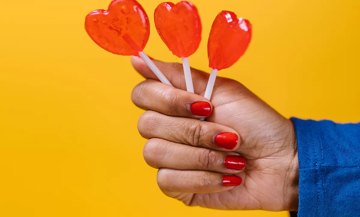 26 Amazing Valentines Day Nails To Paint ASAP