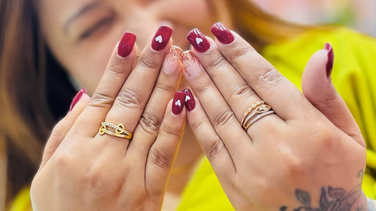 34+ Perfect Maroon Nail Art Designs 2024 To Try Now