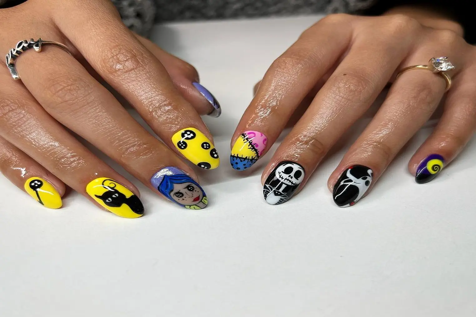 29 Spooky Halloween Nail Ideas 2024 For Last-minute Nails