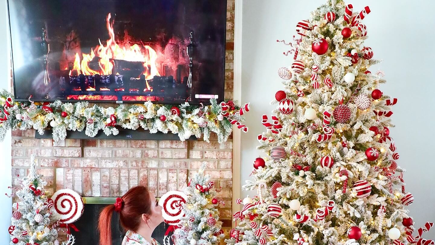 23+ Best Christmas Tree Decorating Ideas and Trends for 2025