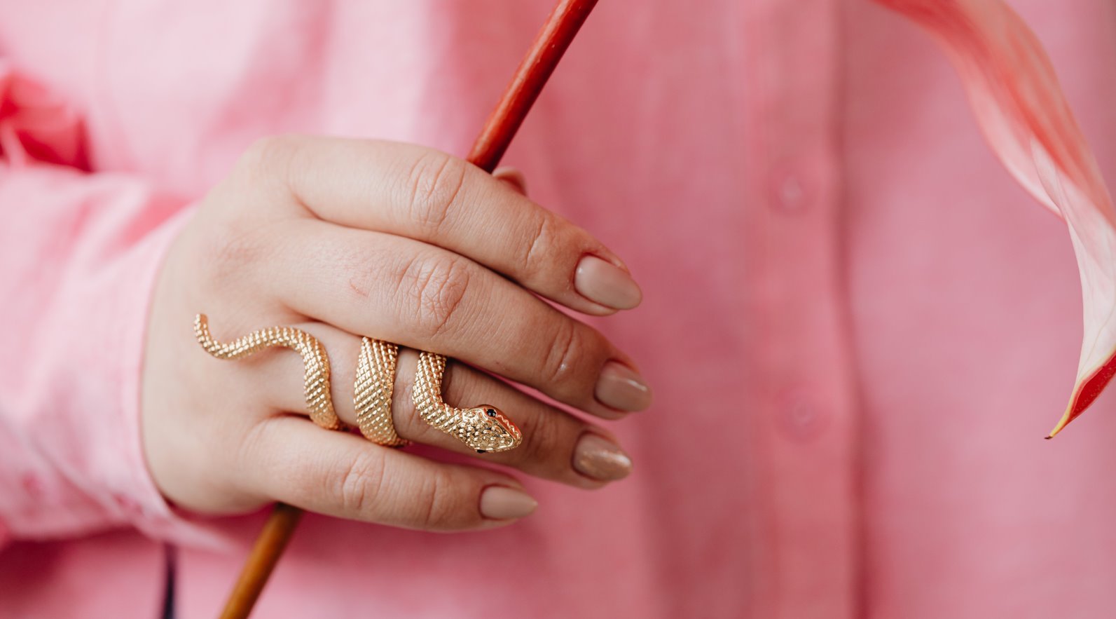 24 Trendsetting New Year Nails: Top Trends for 2024